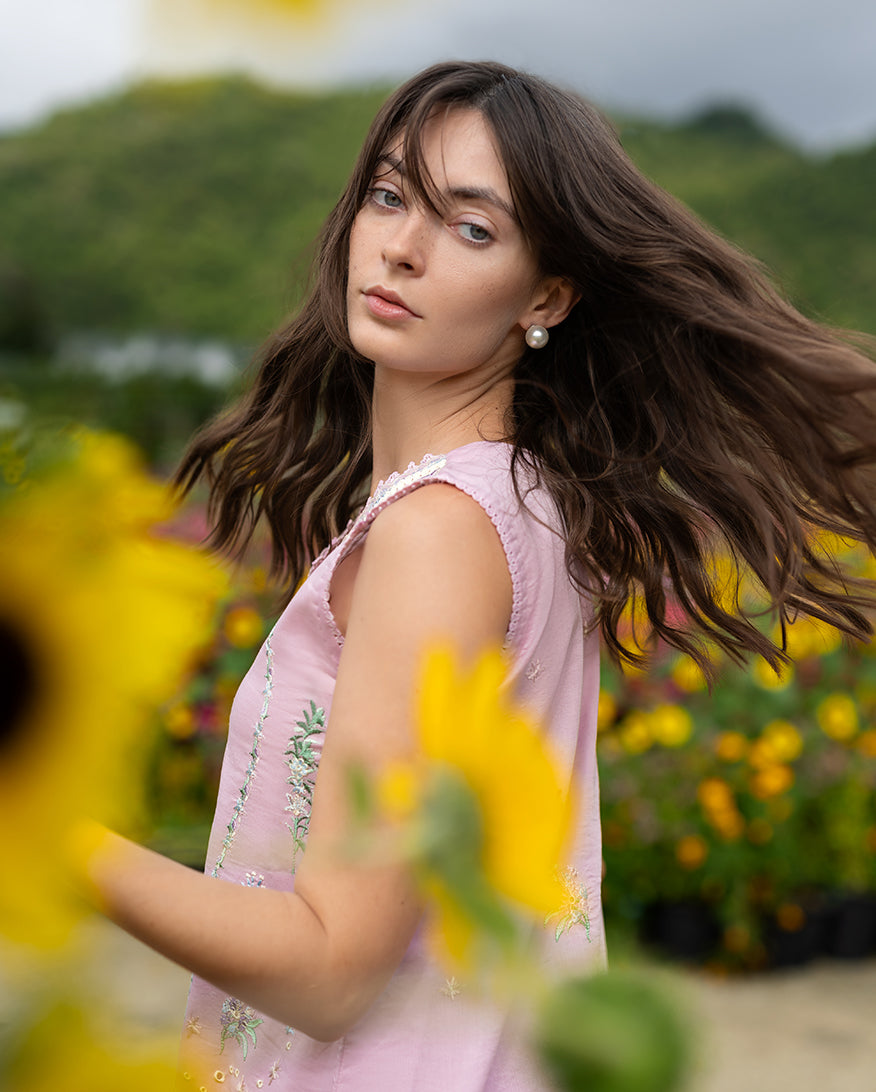 Mushq | Hemline the Secret Garden | Peony Glow
