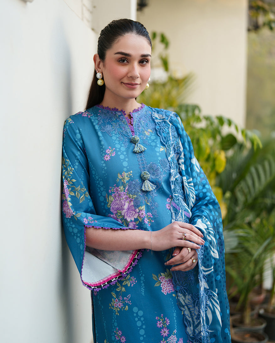 Roheenaz | Whispered Florals | Petal Drift