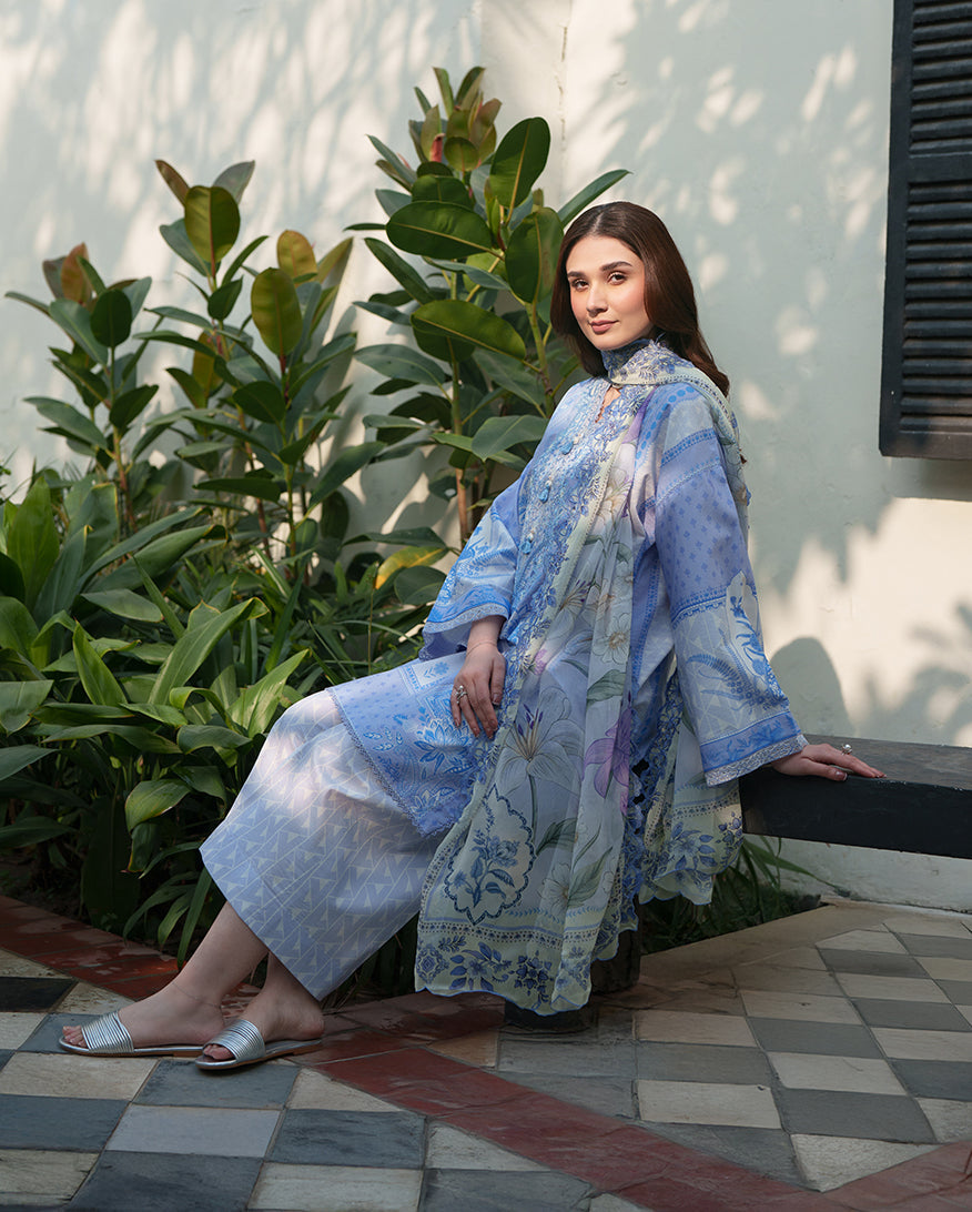 Roheenaz | Whispered Florals | Quiet Meadow