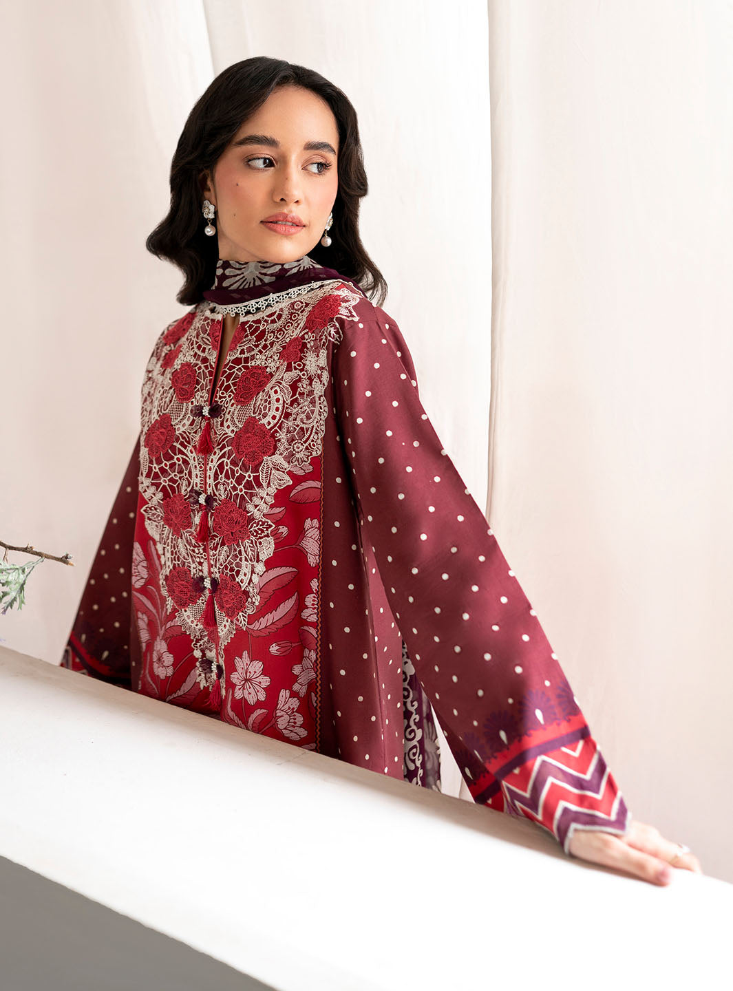 Roheenaz | Selene Fall 24 | Nova
