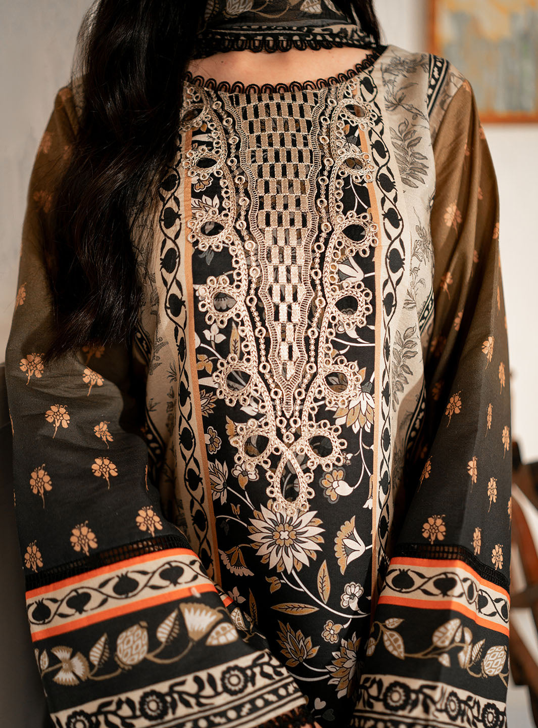Roheenaz | Selene Fall 24 | Jane