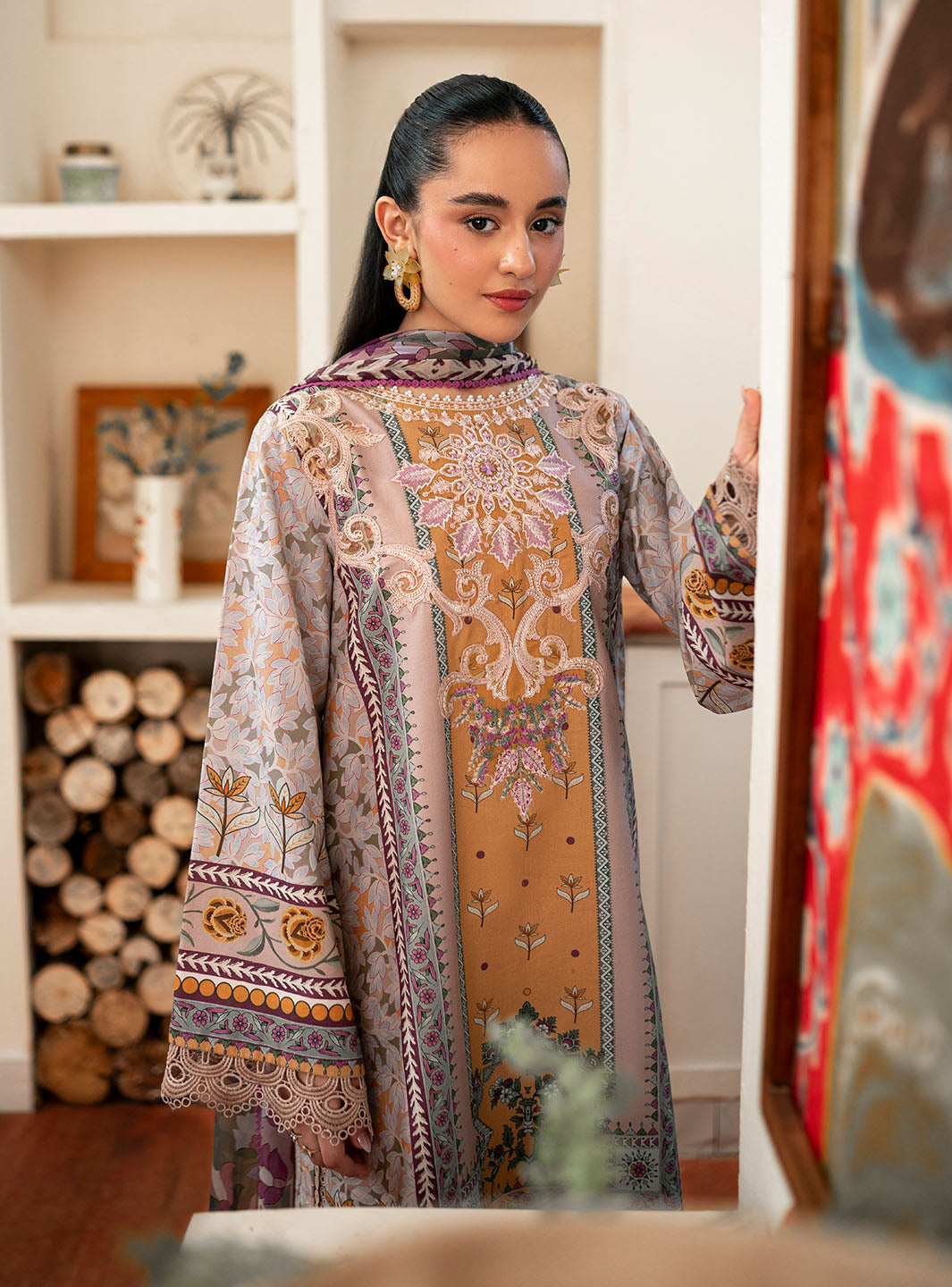 Roheenaz | Selene Fall 24 | Honey