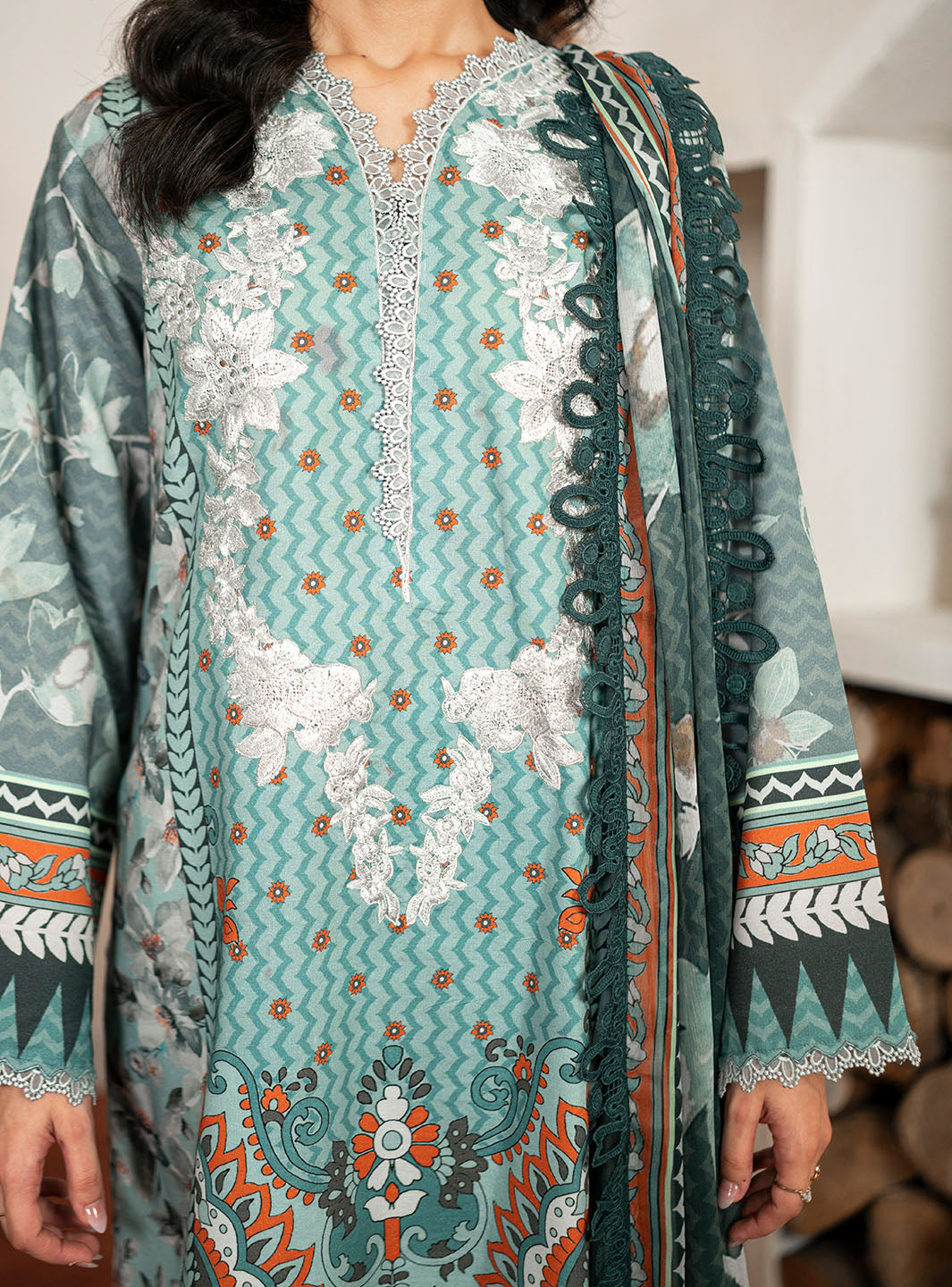 Roheenaz | Selene Fall 24 | Aurora