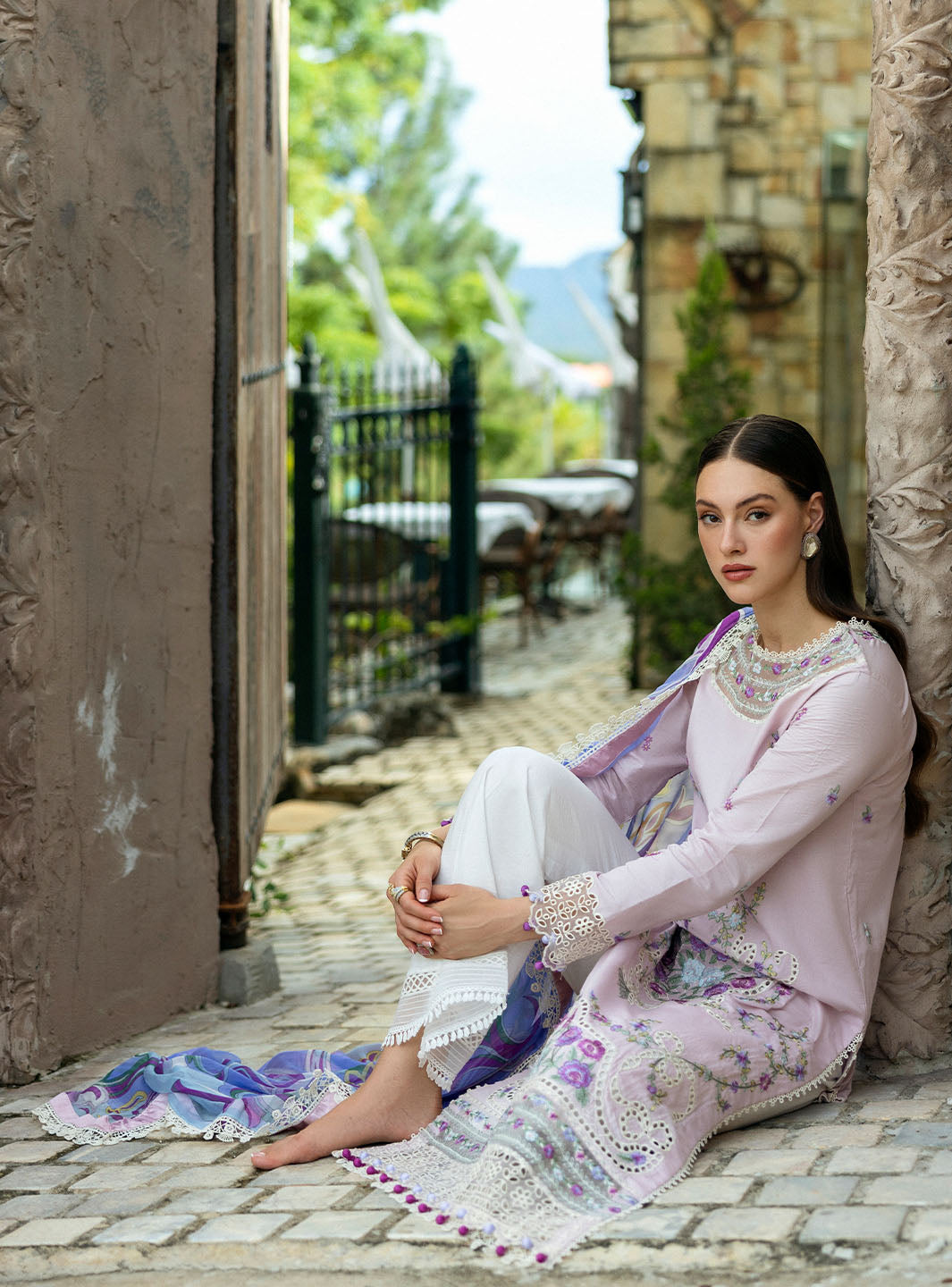 Roheenaz | Flanerie Lawn 25 | Eugenia-1A
