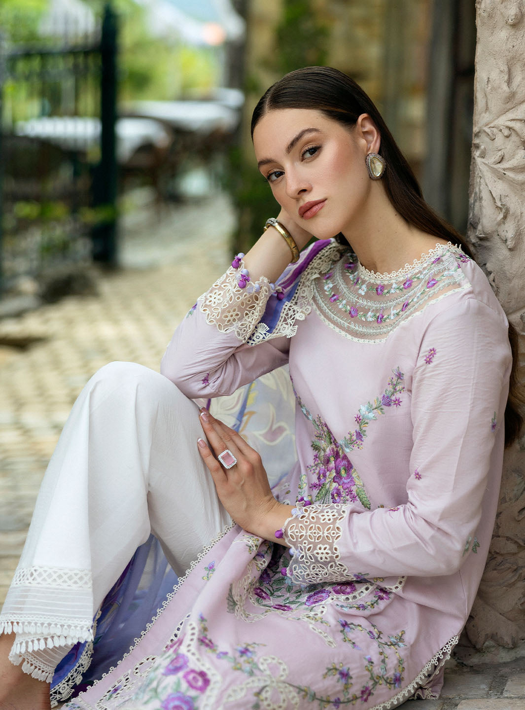Roheenaz | Flanerie Lawn 25 | Eugenia-1A
