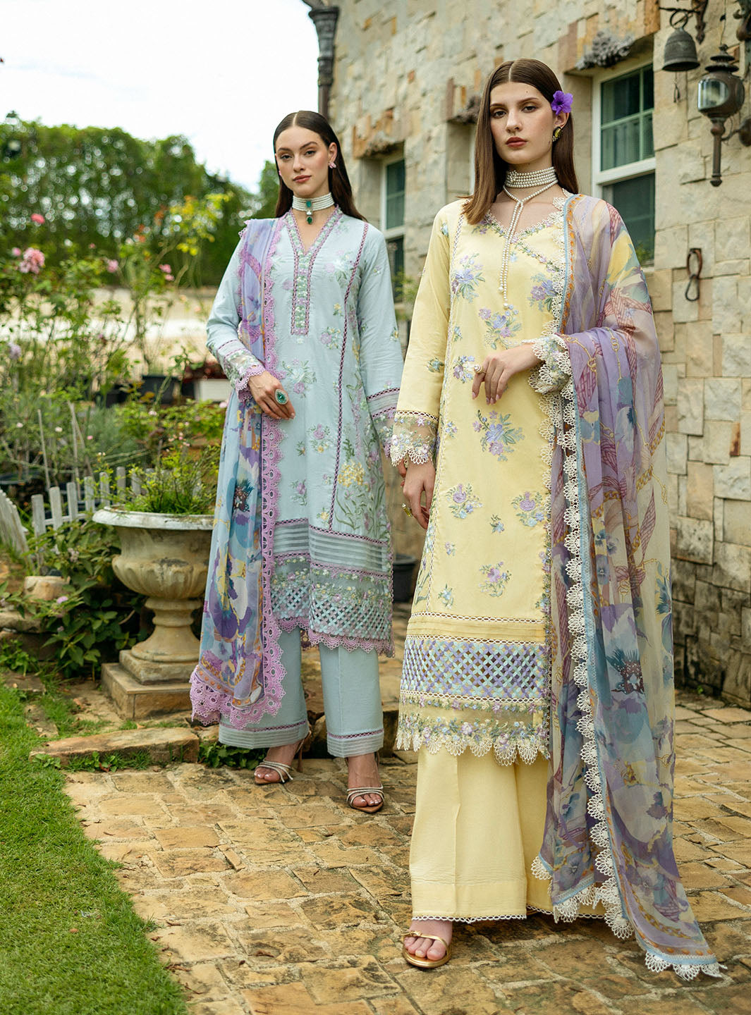 Roheenaz | Flanerie Lawn 25 | Emilie-4B