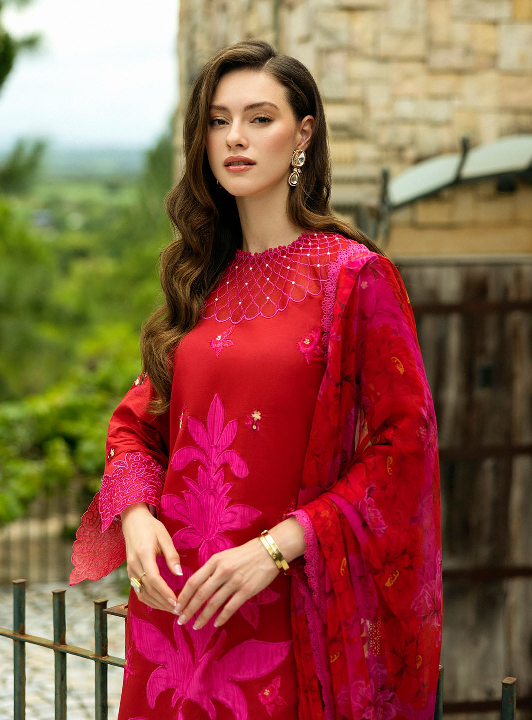 Roheenaz | Flanerie Lawn 25 | Estelle-5A