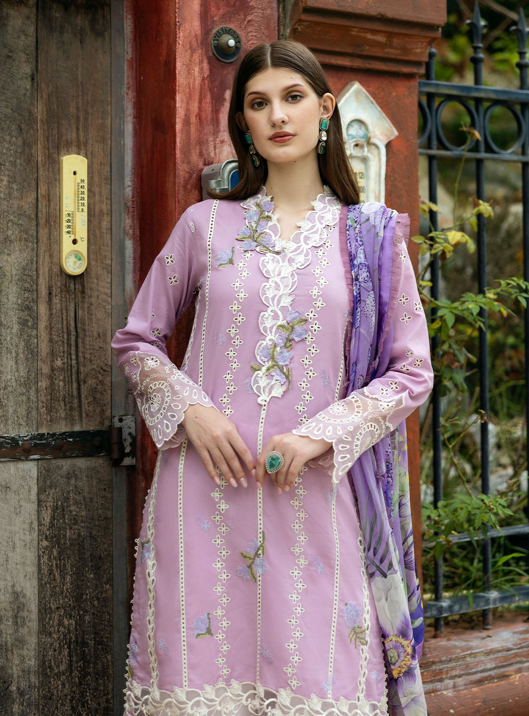 Roheenaz | Flanerie Lawn 25 | Ines-7A