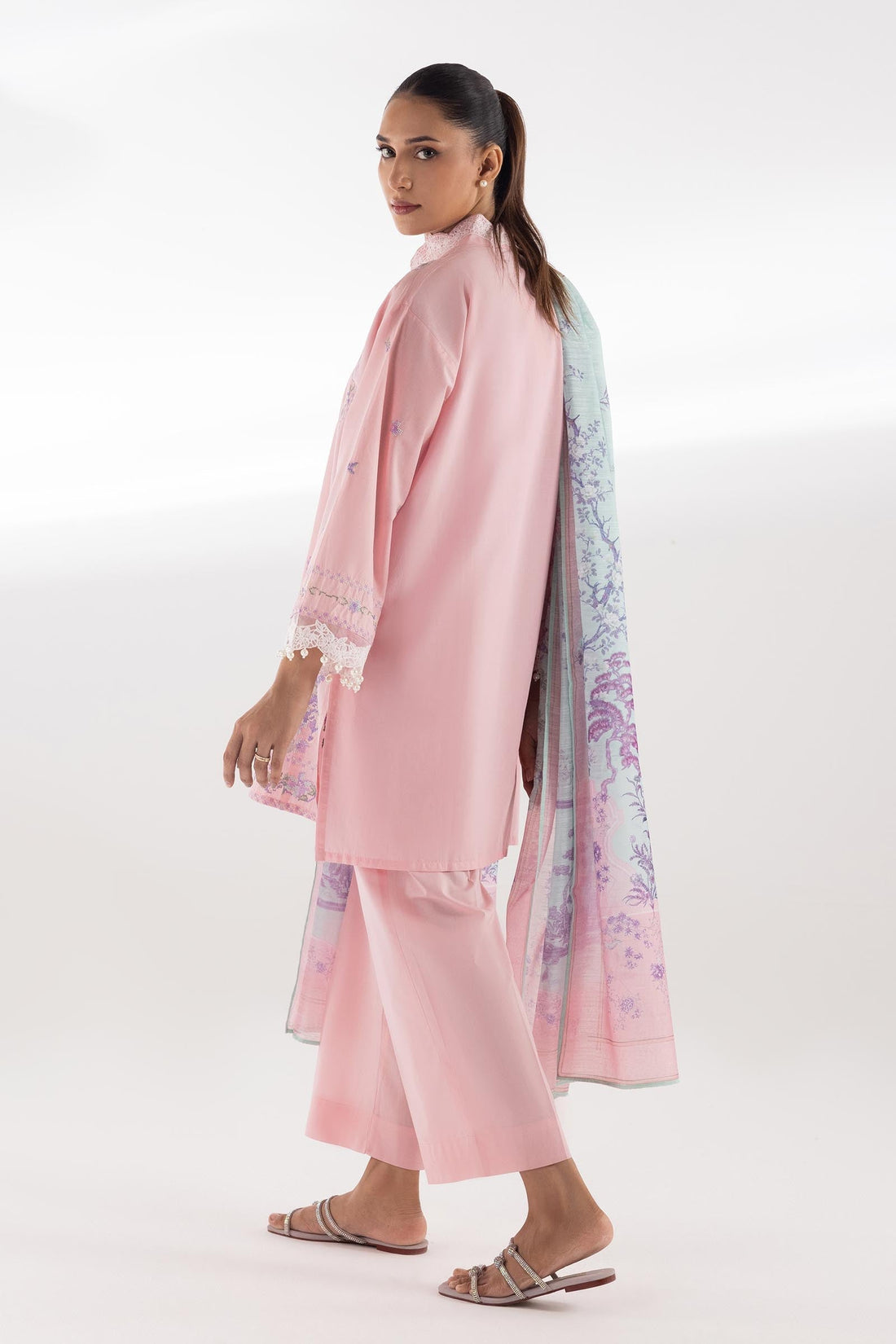 Sana Safinaz | Luxury Pret | Muzlin Lawn Suit SC26MUZ112BP3