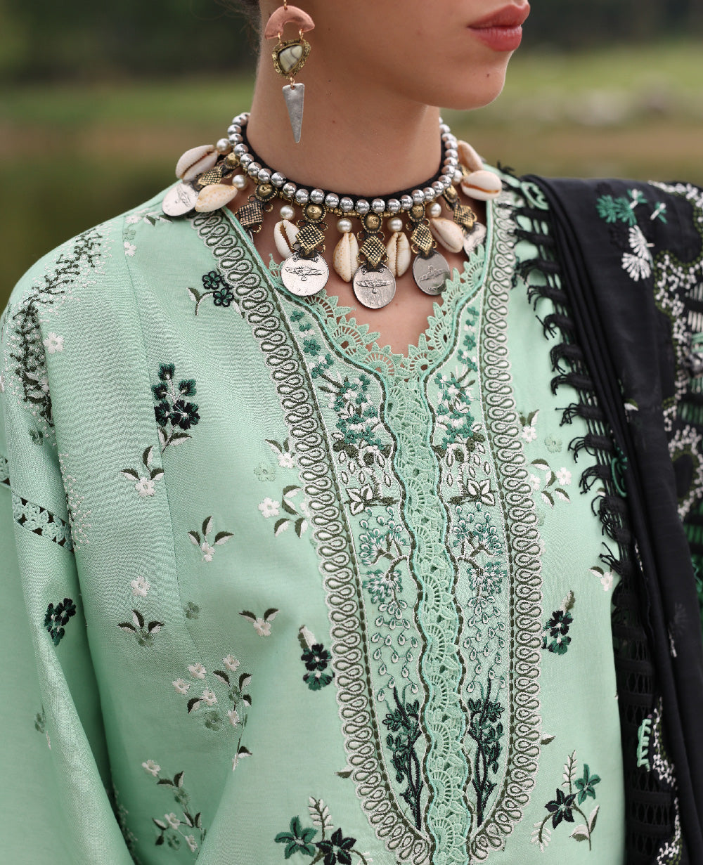 Republic Womenswear | Lilas Lawn 26 | Sereya
