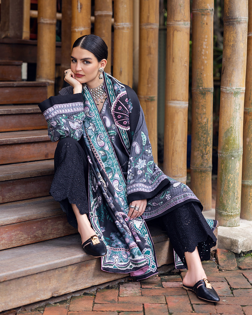 Mushq | Hemline Karandi | Silver Mist