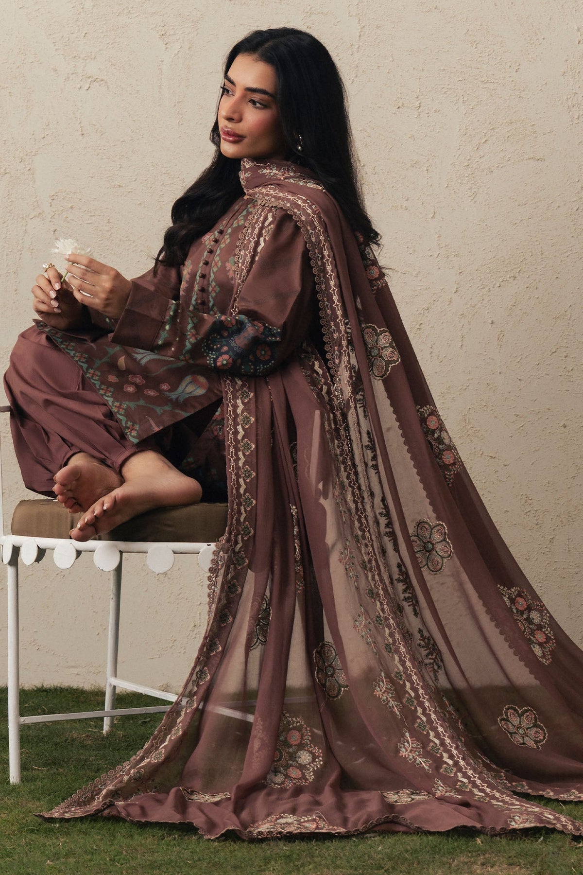Cross Stitch | The Moonsoon Edit 26 | BRUNETTE GLAM-3PC PRINTED SUIT