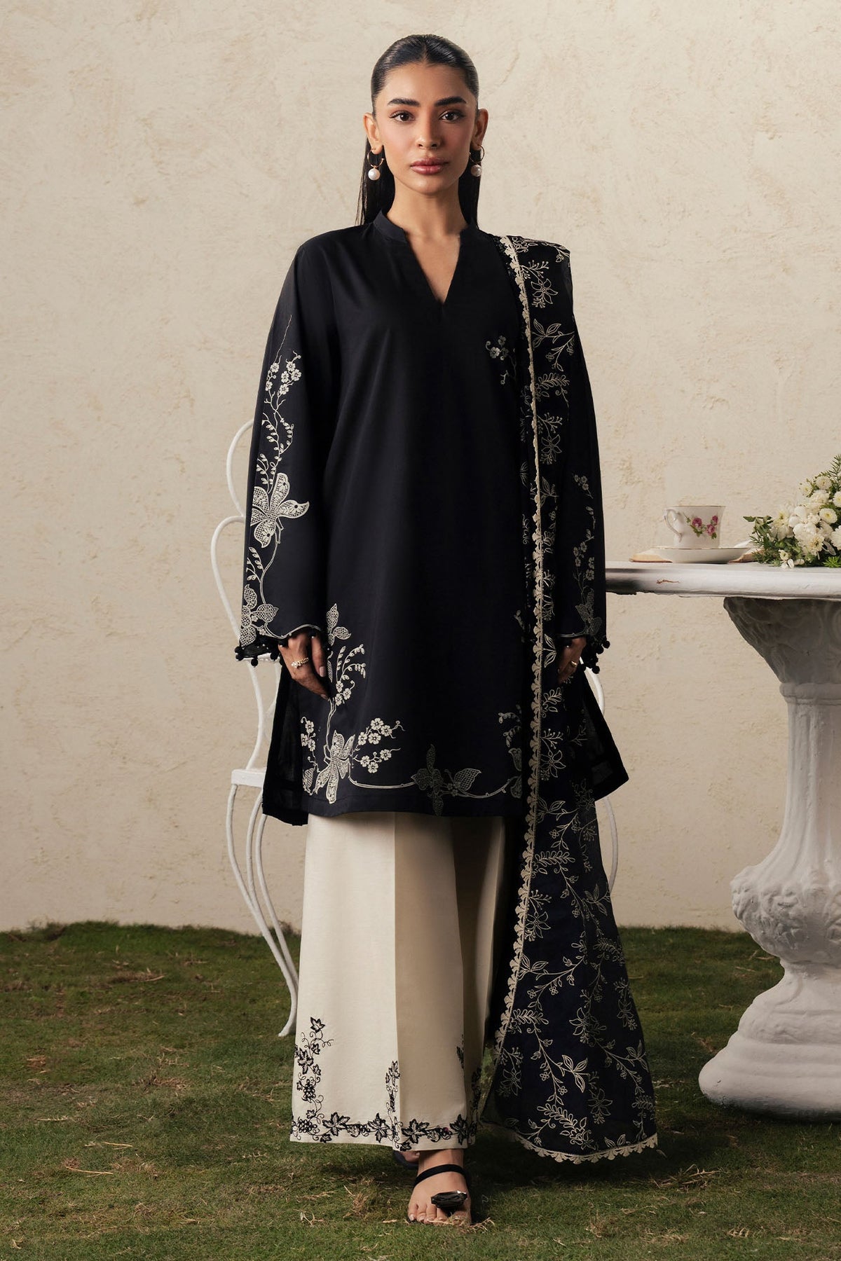 Cross Stitch | The Moonsoon Edit 26 | EBONY LACE-3PC PRINTED SUIT