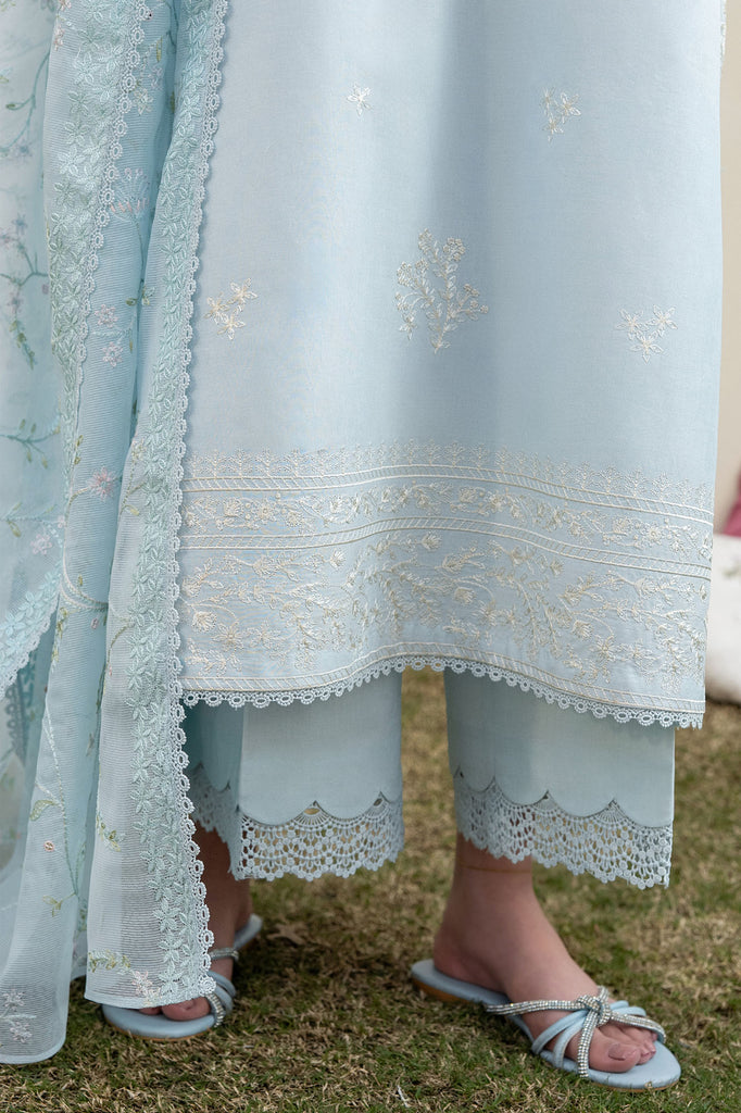 Cross Stitch | Emb Lawn Mahiri 26 | FROSTED MIST