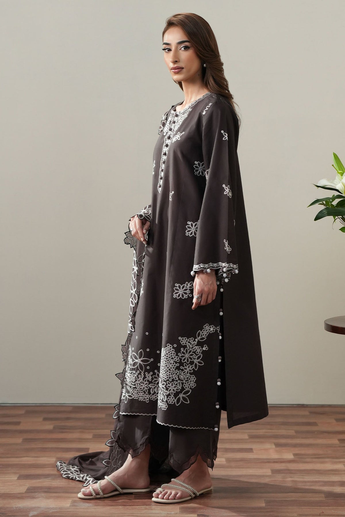 Cross Stitch | Mahiri Embroidered Collection 26 | SEAL BROWN
