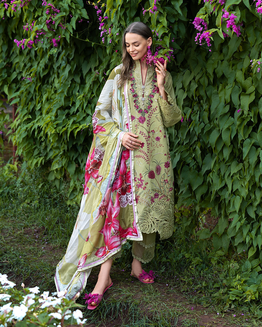 Mushq | Hemline the Secret Garden | Wildflower Waltz