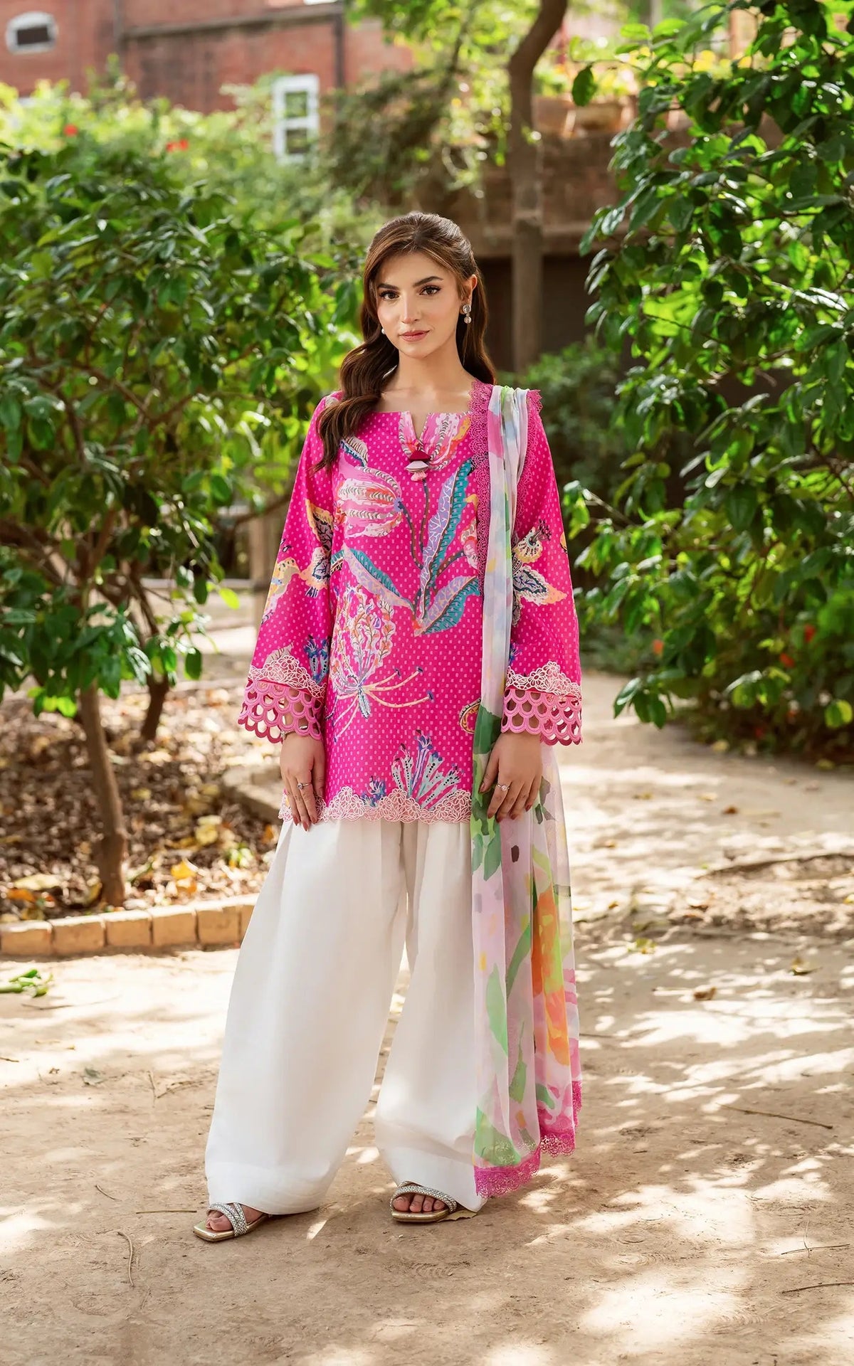Asifa and Nabeel | Yakin Summer 25 | Roseveil-(YKL25-10)