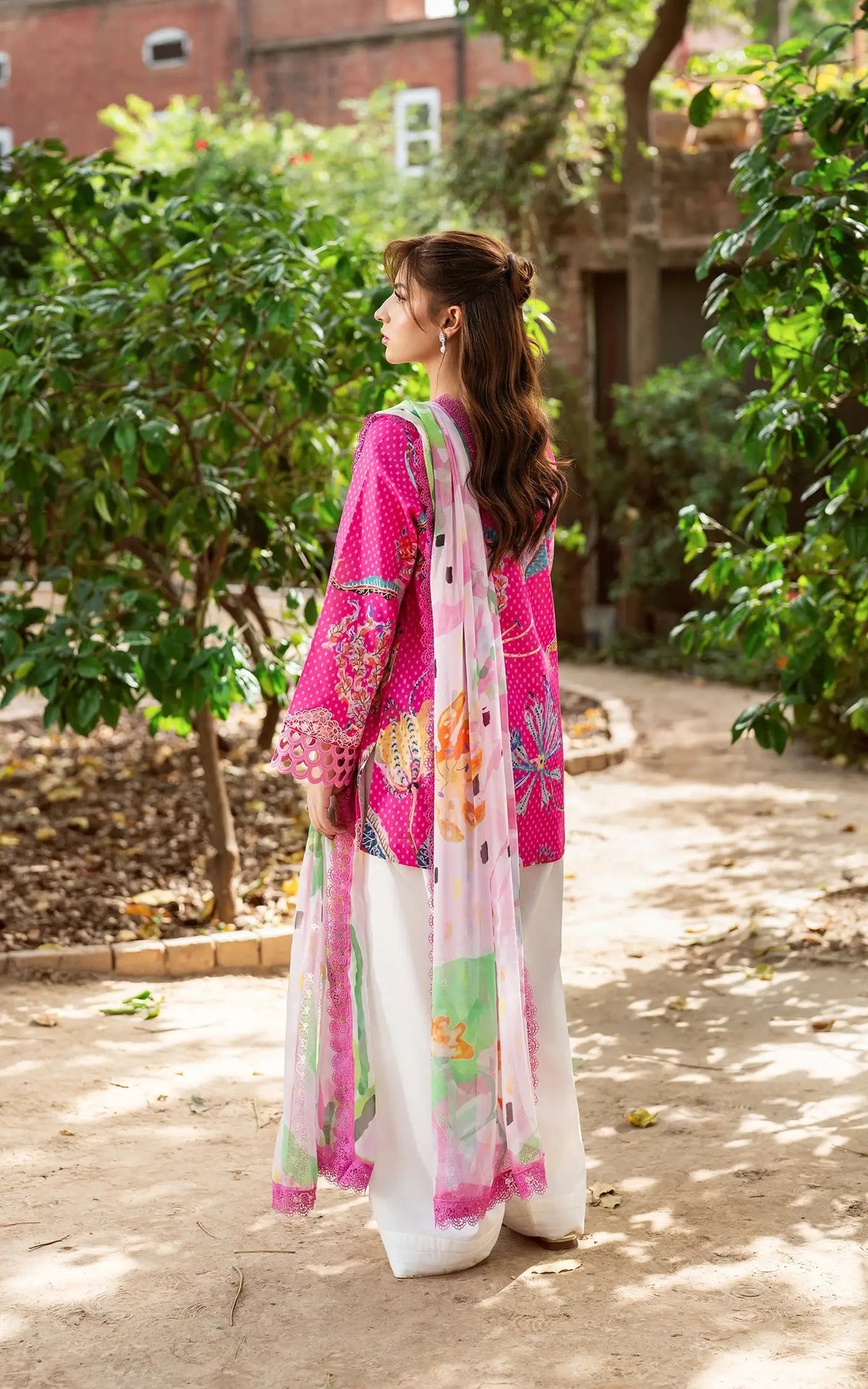 Asifa and Nabeel | Yakin Summer 25 | Roseveil-(YKL25-10)