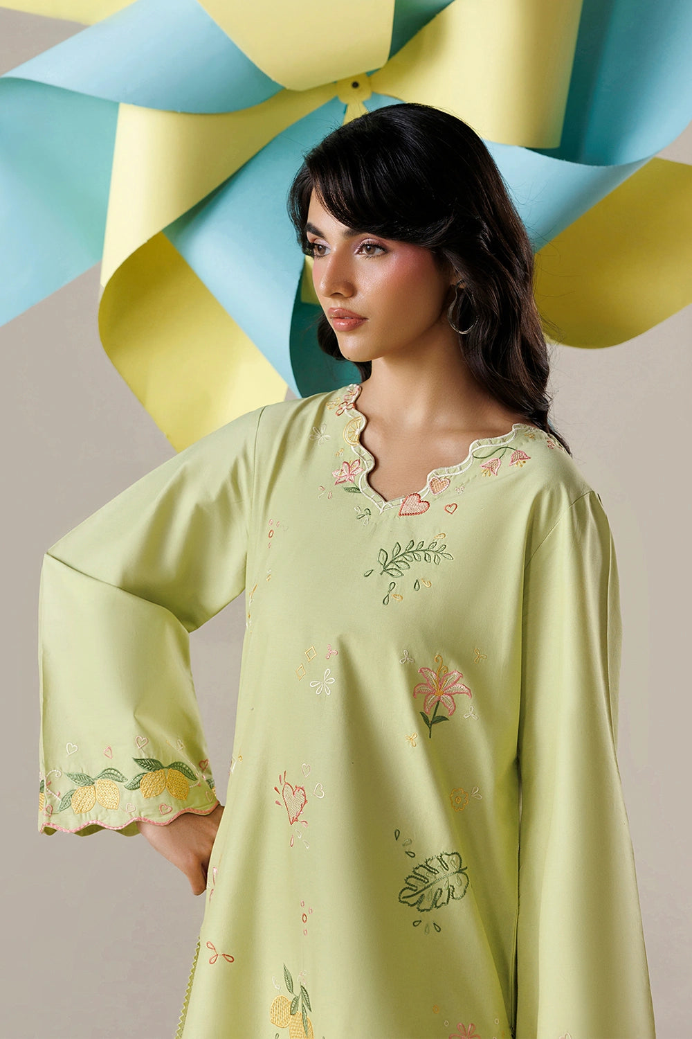 Azure | Chic Essentials | Zesty Love