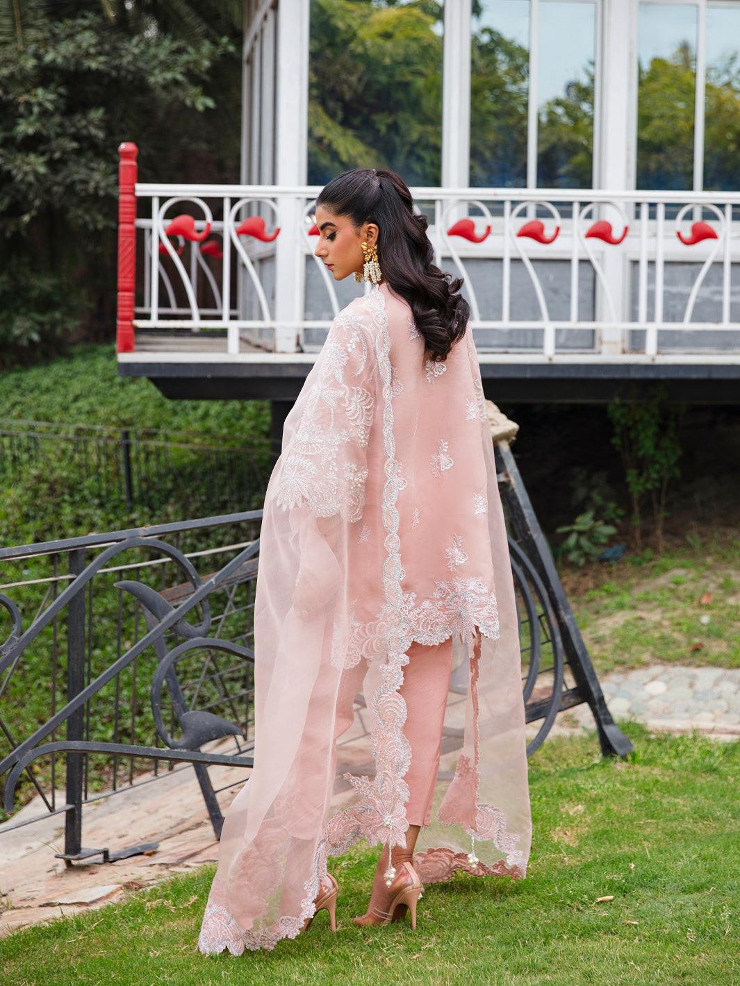 Amroz Atelier | Aerien Formals | Leia