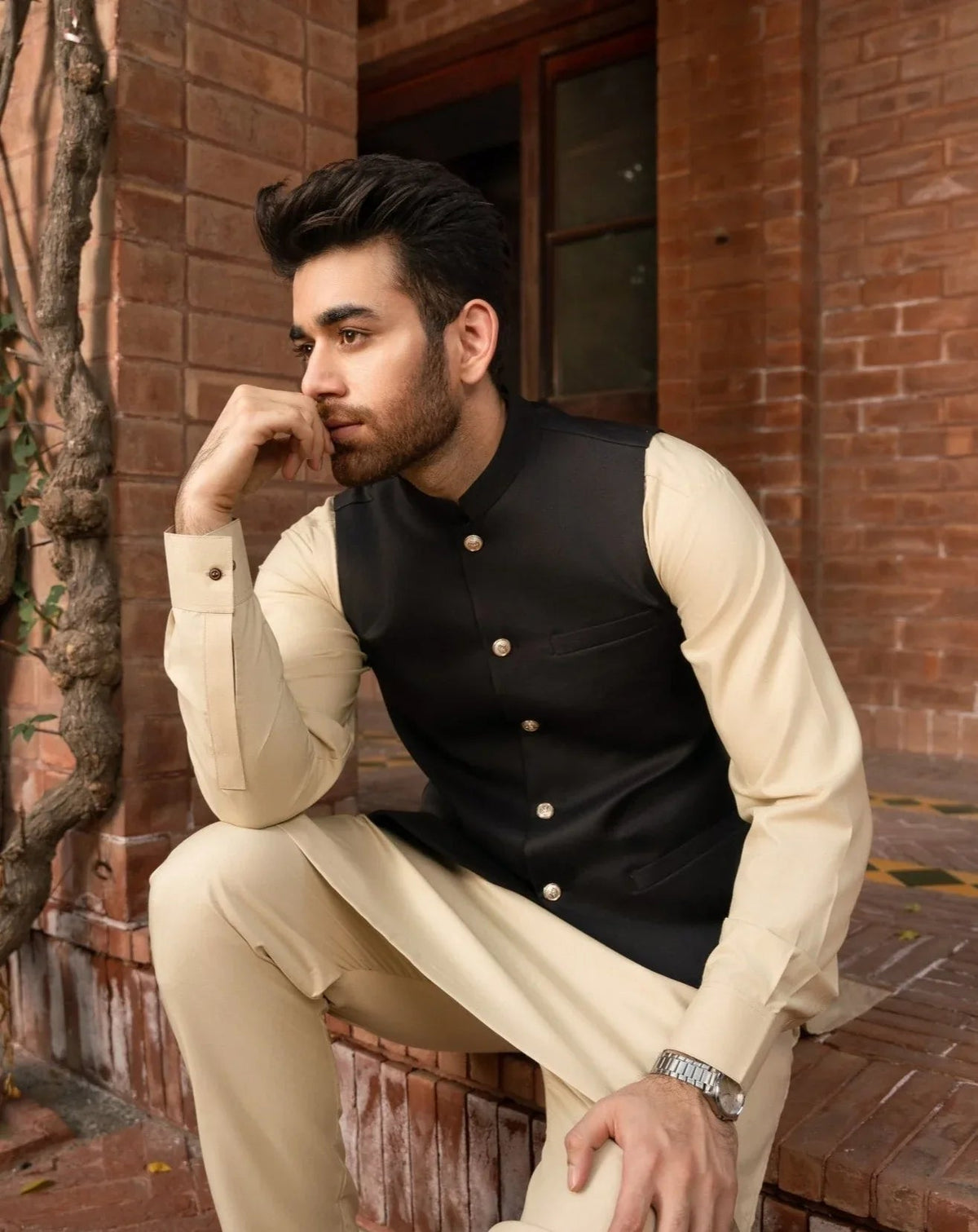 Black Opal Suiting Waistcoat - Round Cut - Men