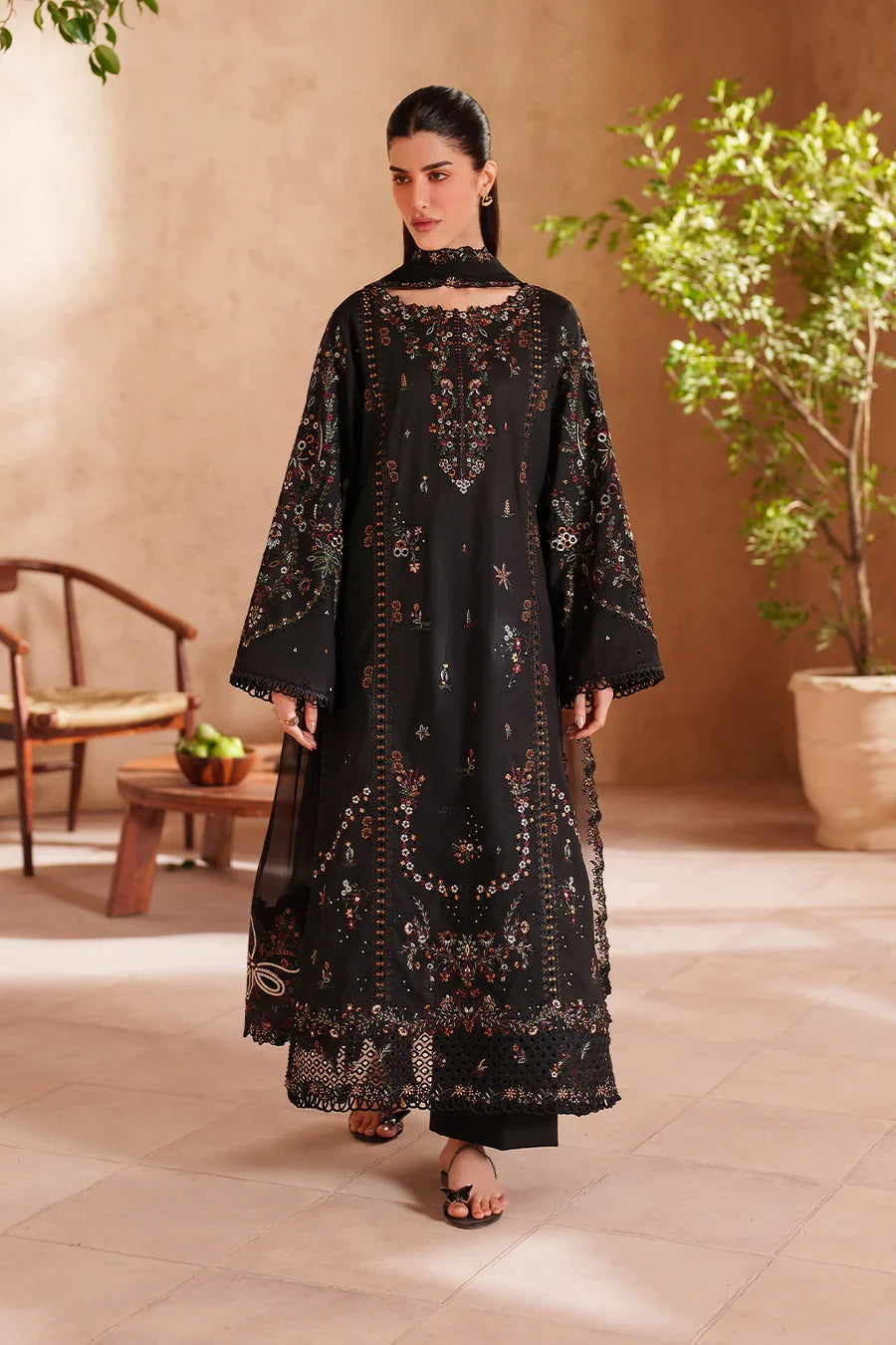 Iznik | Festive Lawn '26 | EL-07 Embroidered Lawn