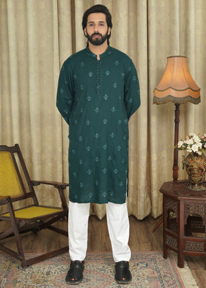 Maqsood Garments MEN'S GREEN EMBROIDRAD CHICKEN KURTA