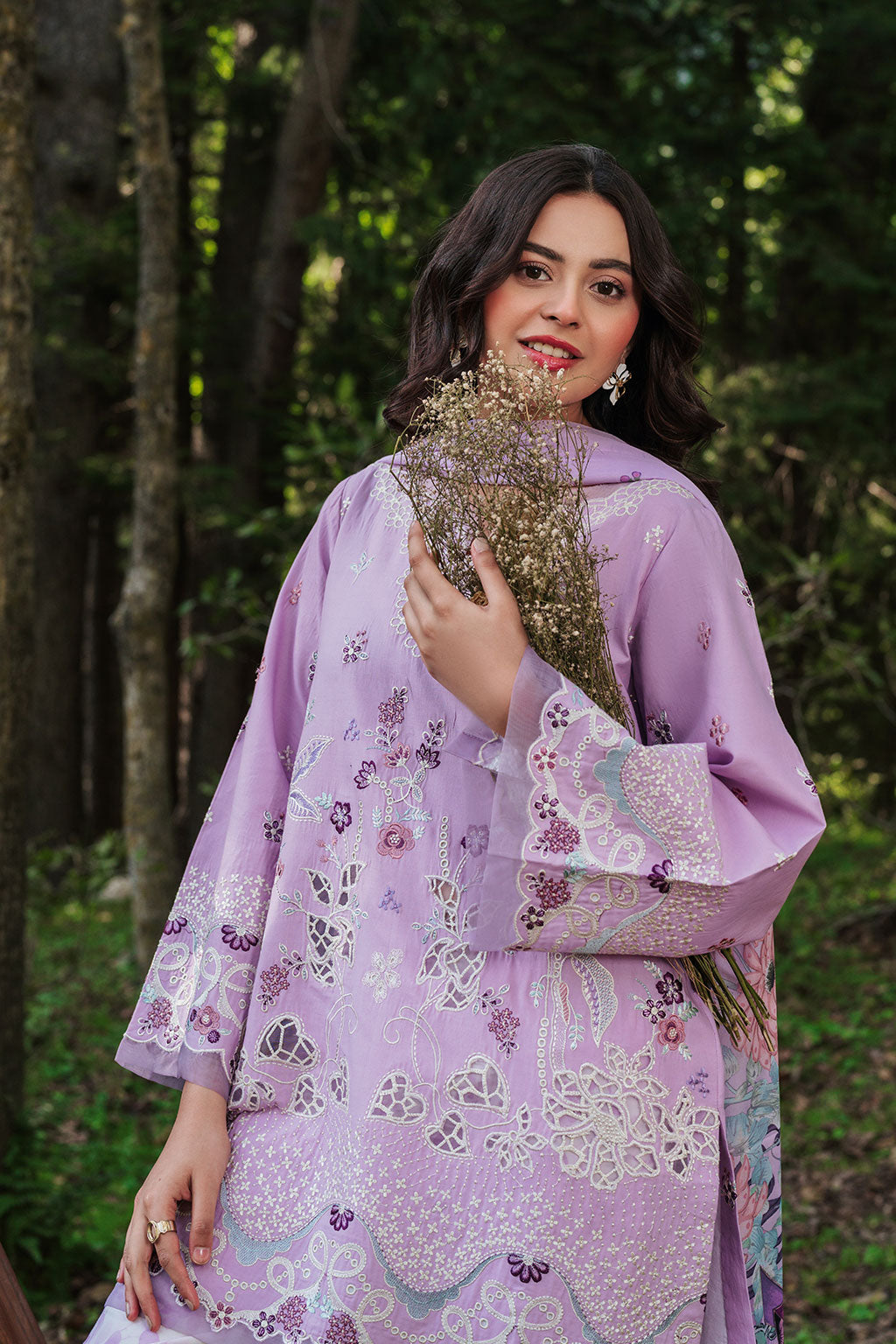 Afsanah | Silent in the Pine Tale | AL-104
