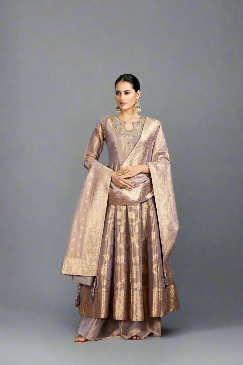 Elegant silk outfit with golden details